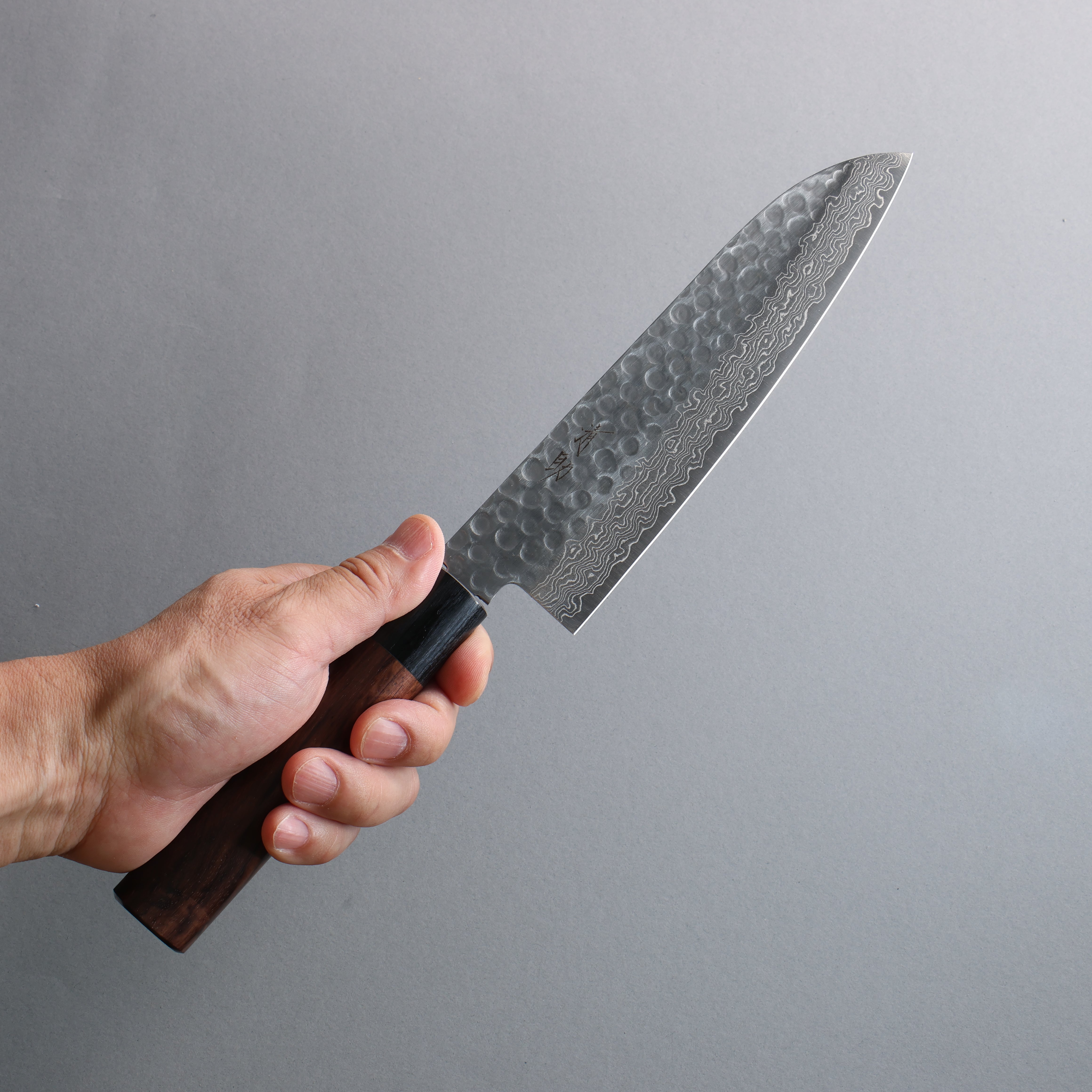 Seisuke Sumi VG10 16 Layer Hammered Damascus Santoku 180mm Rosewood Handle - Japanny - Best Japanese Knife
