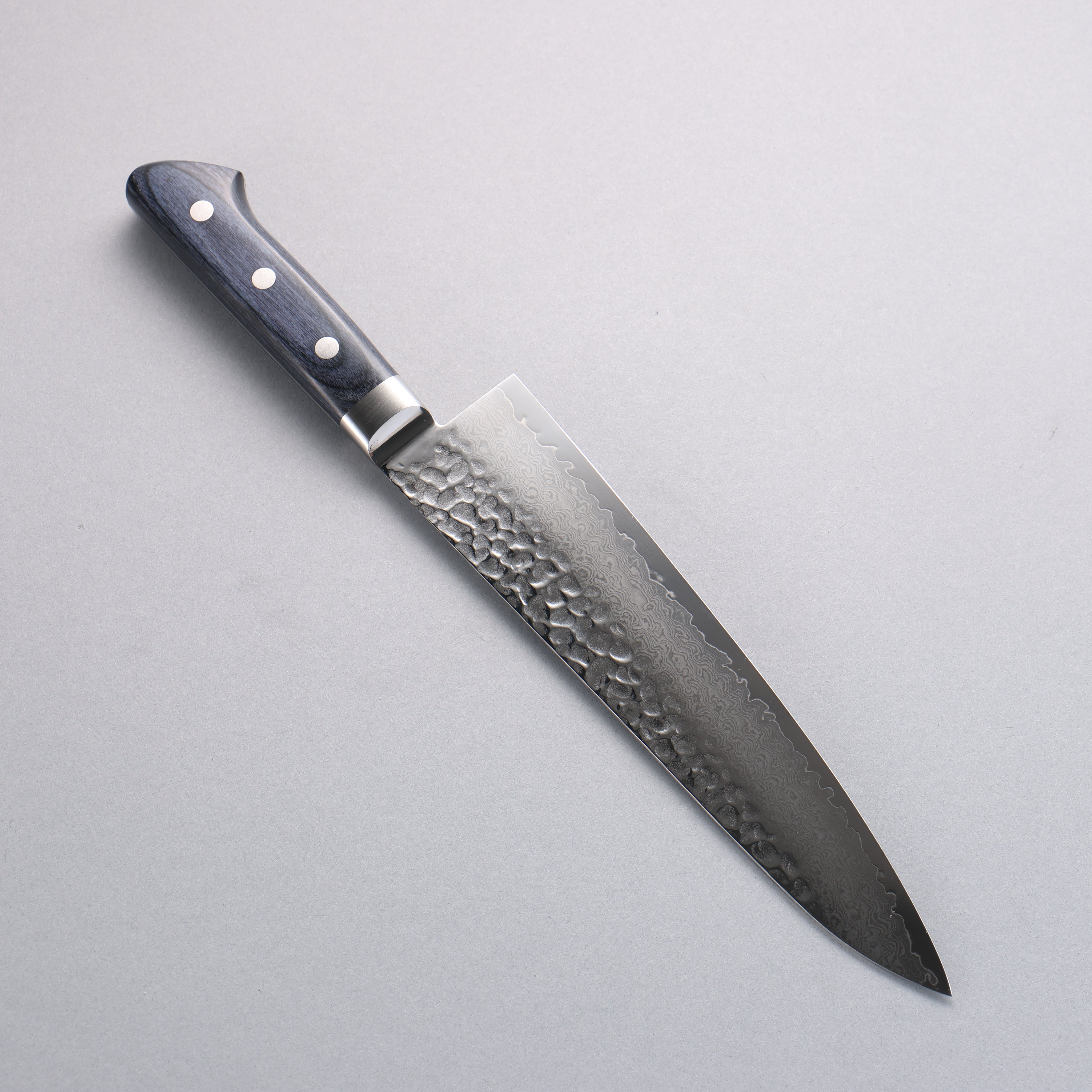 Seisuke VG10 33 Layer Hammered Damascus Gyuto 210mm Navy blue Pakka wood Handle - Japanny - Best Japanese Knife