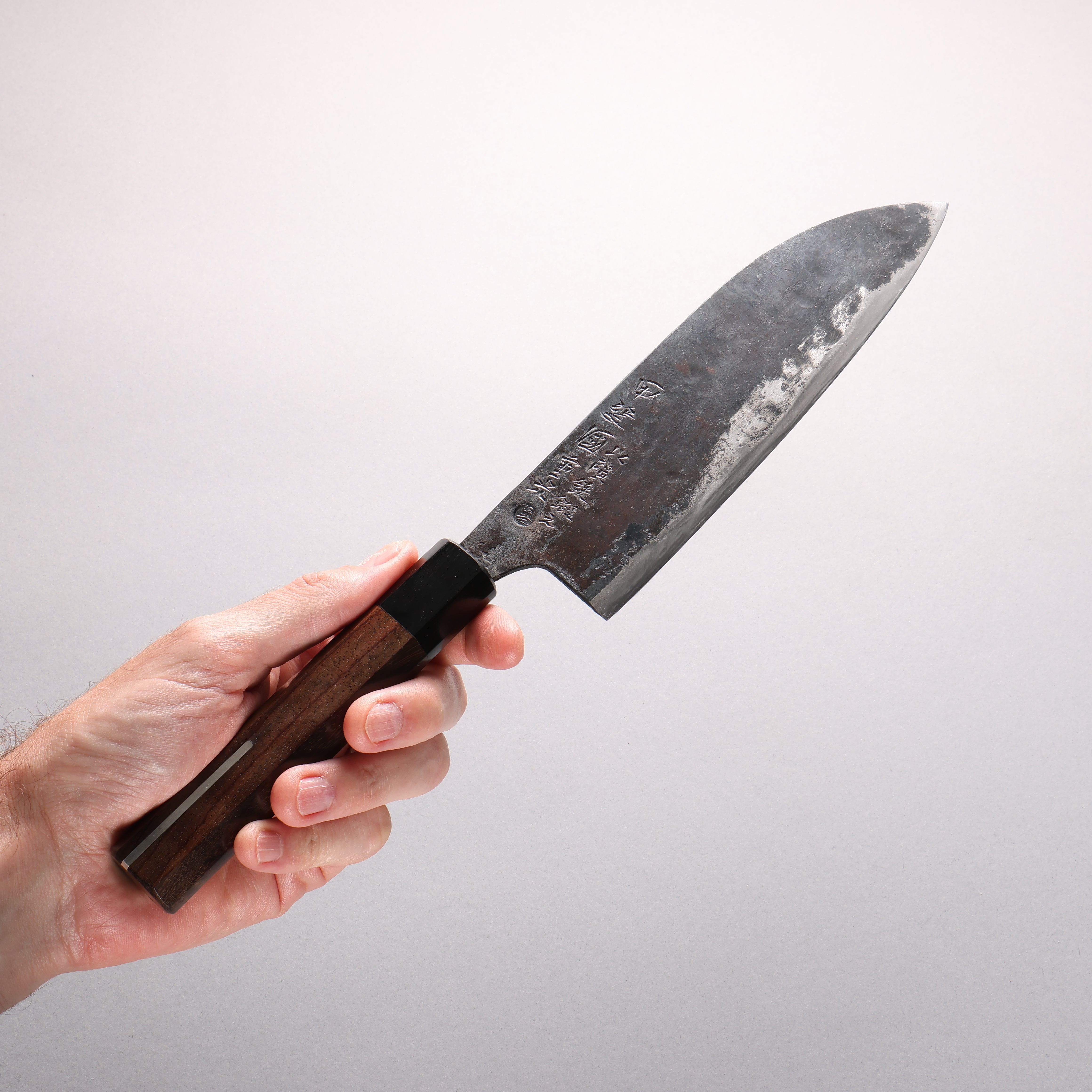 Shigemitsu Ito Tamahagane Meteorite Cladded Black Finished Santoku 180mm Rosewood (ferrule: Black Pakka wood With Silver Lining) Handle - Japanny - Best Japanese Knife