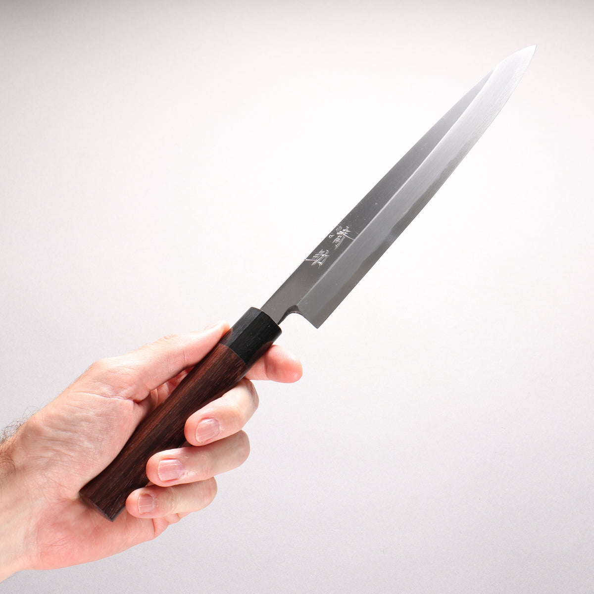 Seisuke White Steel Kasumitogi Yanagiba 240mm Rosewood (ferrule: Black Pakka wood) Shinogi Handle - Japanny - Best Japanese Knife