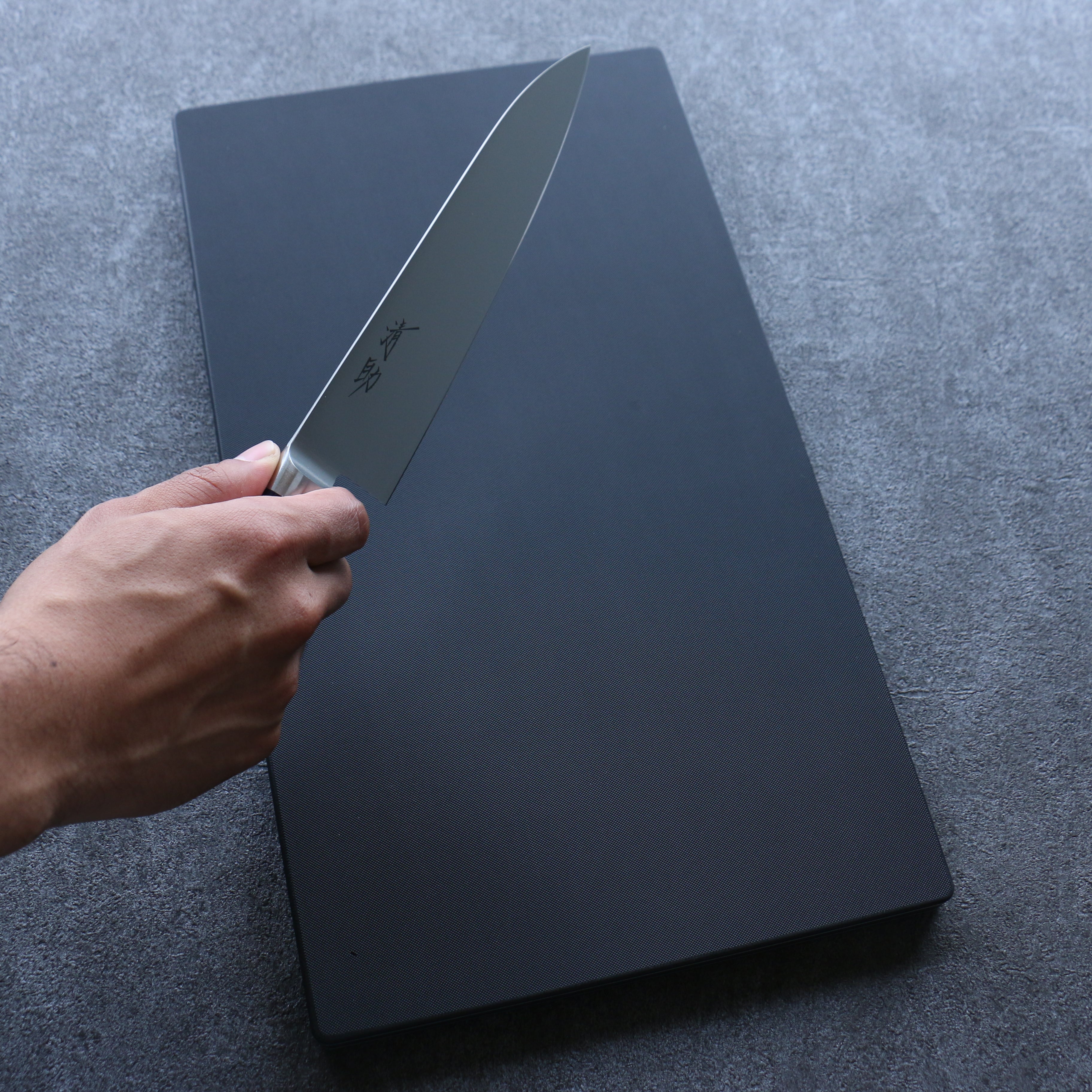 Hasegawa Cutting Board Pro-PE Lite Black 410 x 230mm - Japanny - Best Japanese Knife