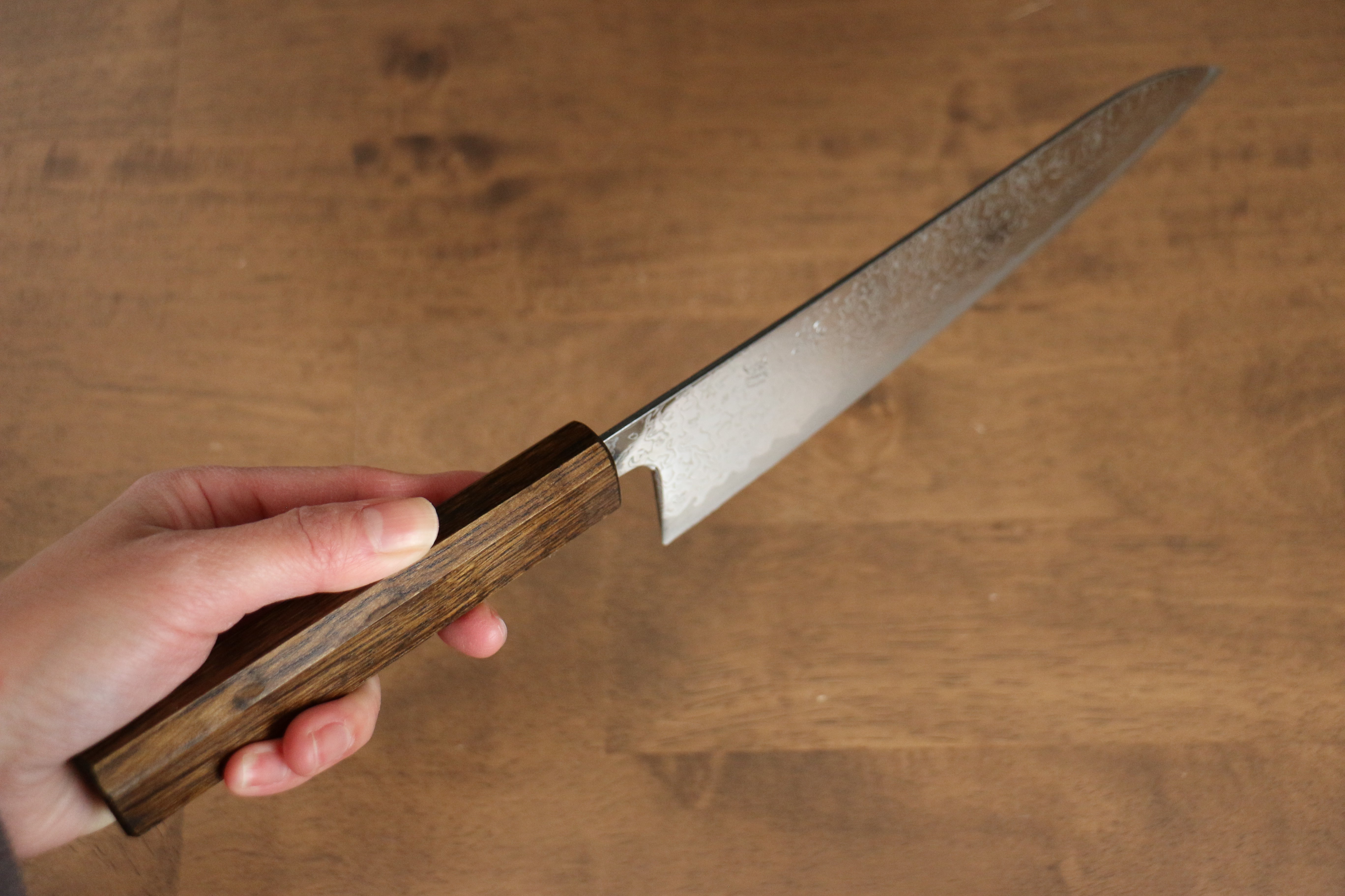 Seisuke VG10 Mirrored Finish Damascus Gyuto 210mm Oak Handle - Japanny - Best Japanese Knife