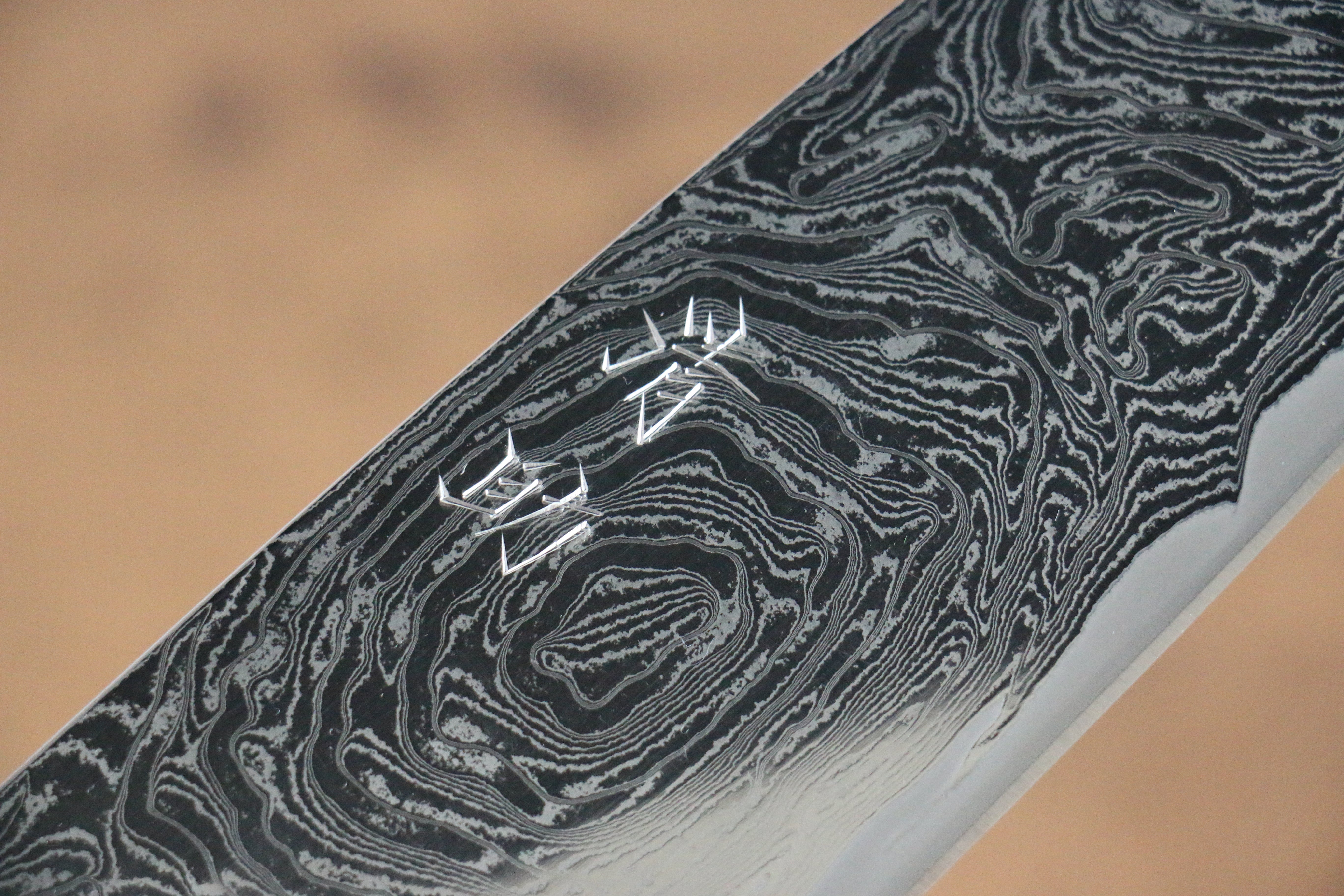 Seisuke Nami AUS10 Mirrored Finish Damascus Santoku 165mm Oak Handle - Japanny - Best Japanese Knife