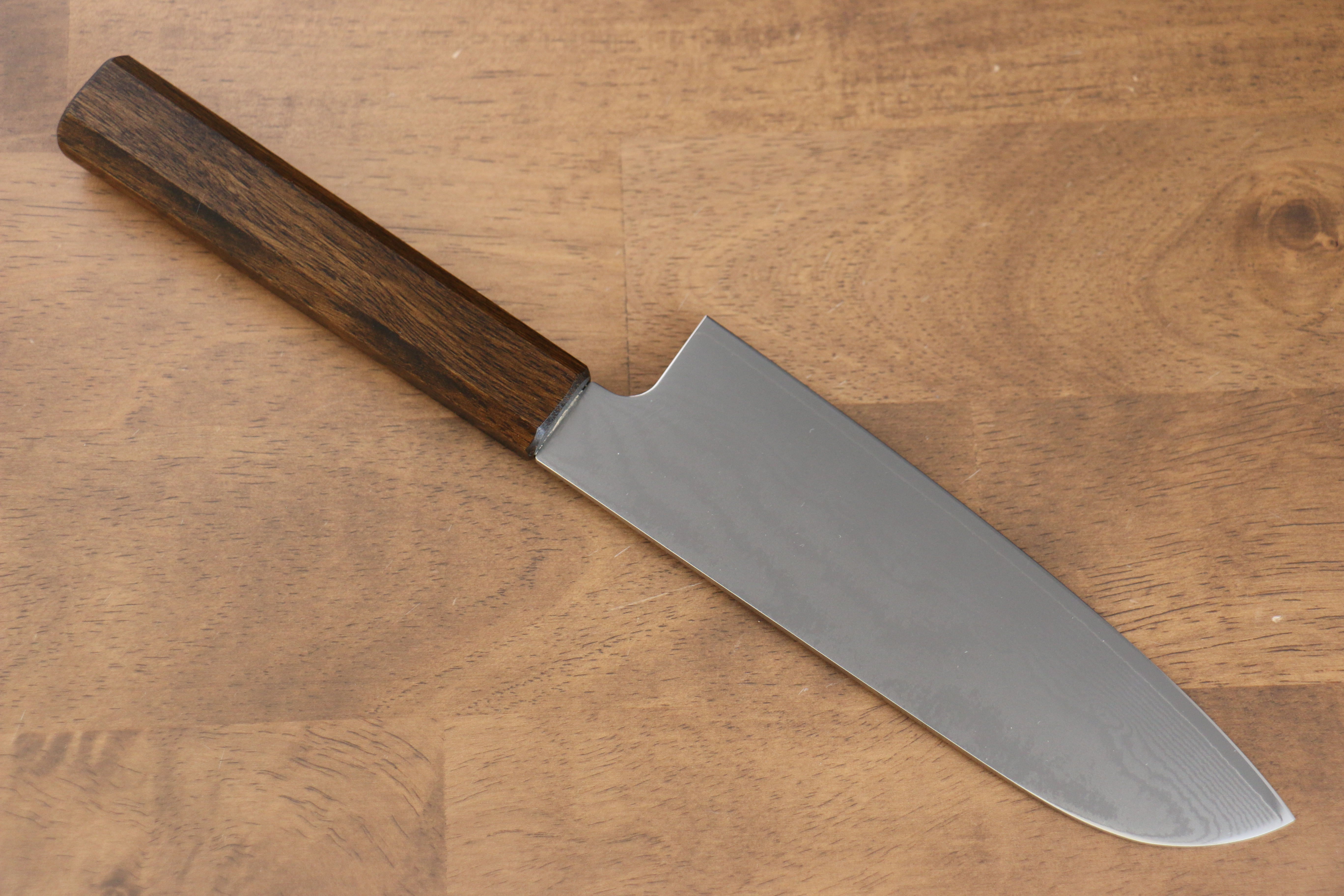 Seisuke VG10 63 Layer Damascus Santoku 170mm Oak Handle - Japanny - Best Japanese Knife