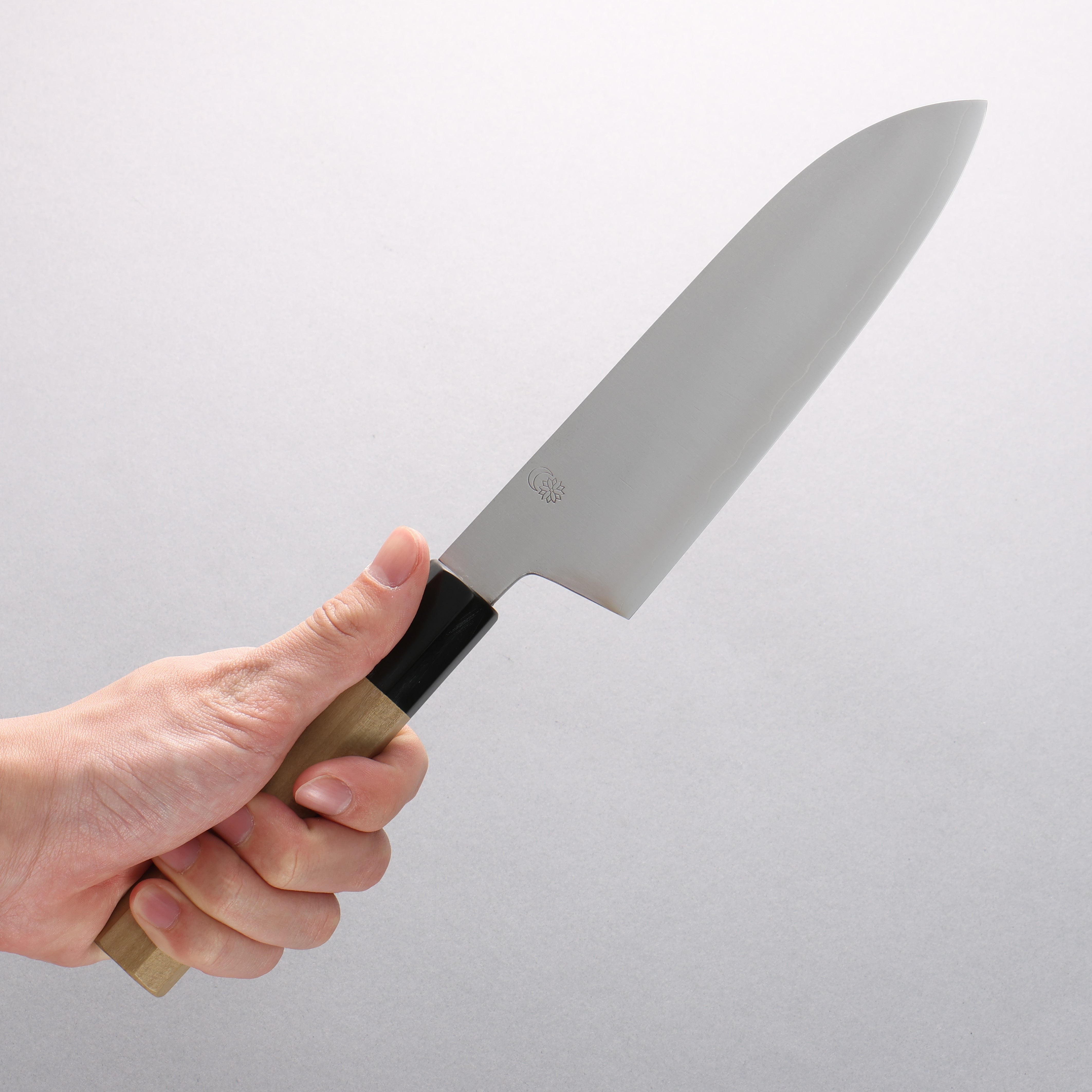 Kikuzuki Silver Steel No.3 Bokashi Santoku 180mm Magnolia Handle - Japanny - Best Japanese Knife