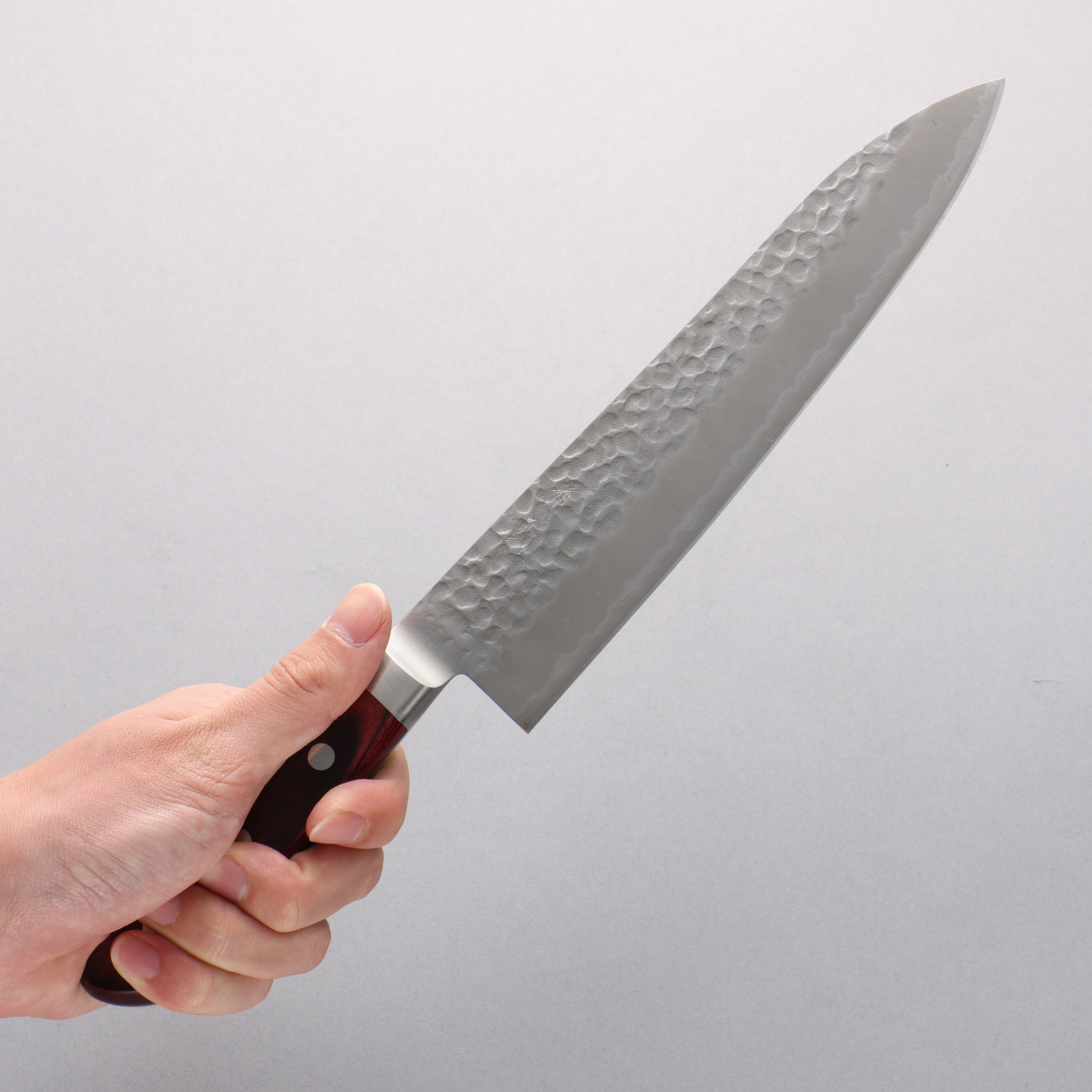 Seisuke Blue Super Hammered Gyuto 210mm Red Pakka wood Handle - Japanny - Best Japanese Knife