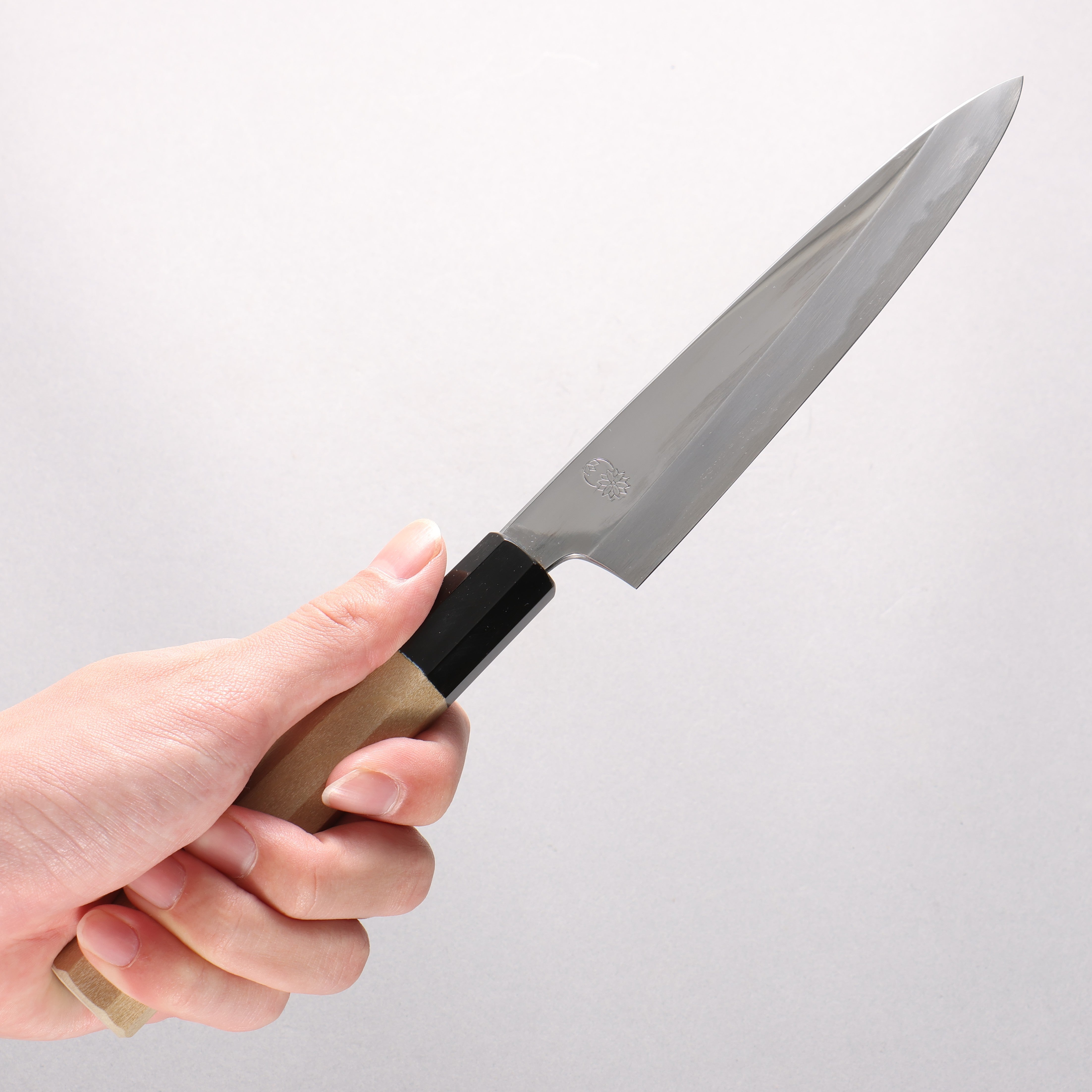 Choyo White Steel Mirrored Finish Petty-Utility 150mm Magnolia Handle - Japanny - Best Japanese Knife