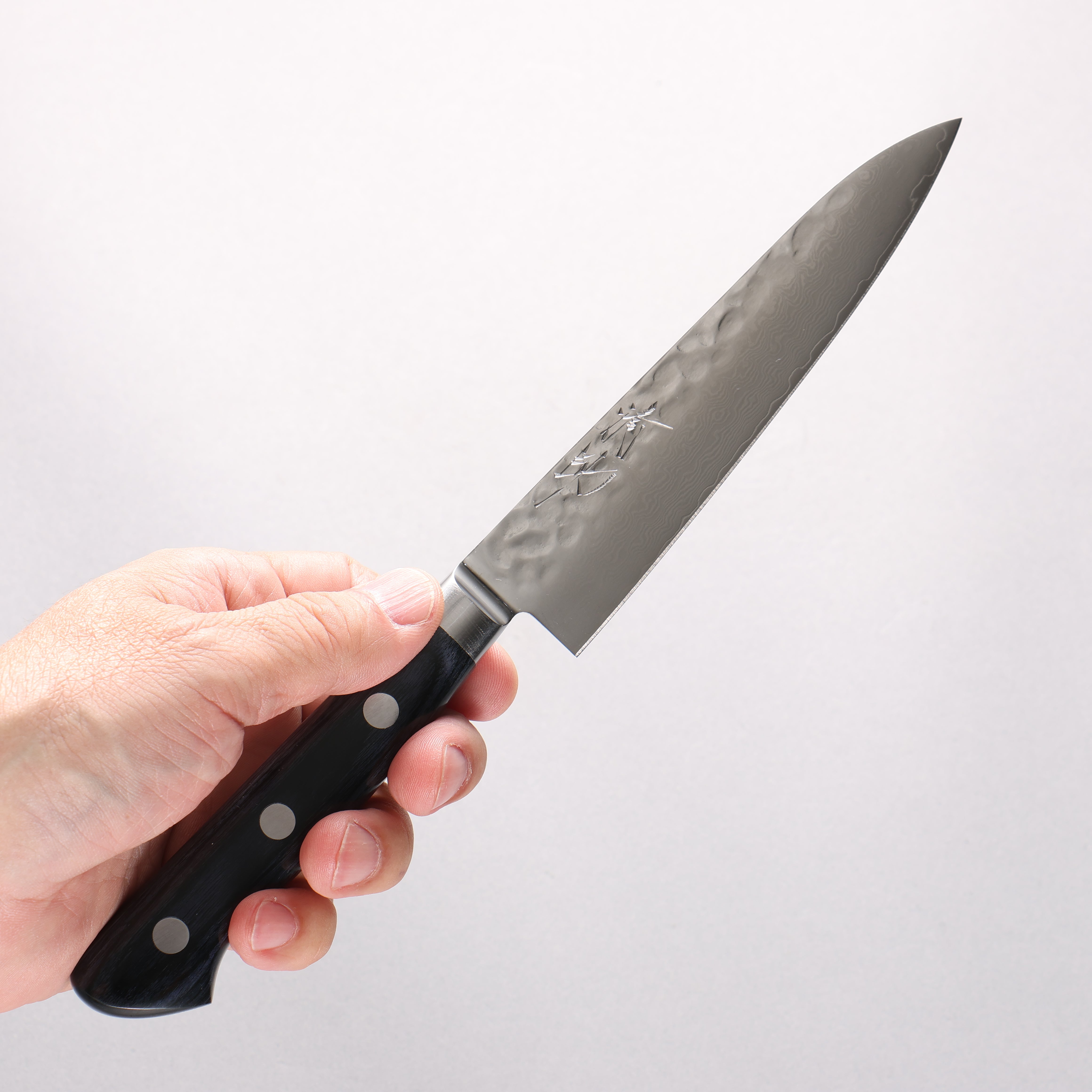 Seisuke VG10 Hammered Damascus Migaki Finished Petty-Utility 135mm Navy blue Pakka wood Handle with Sheath - Japanny - Best Japanese Knife