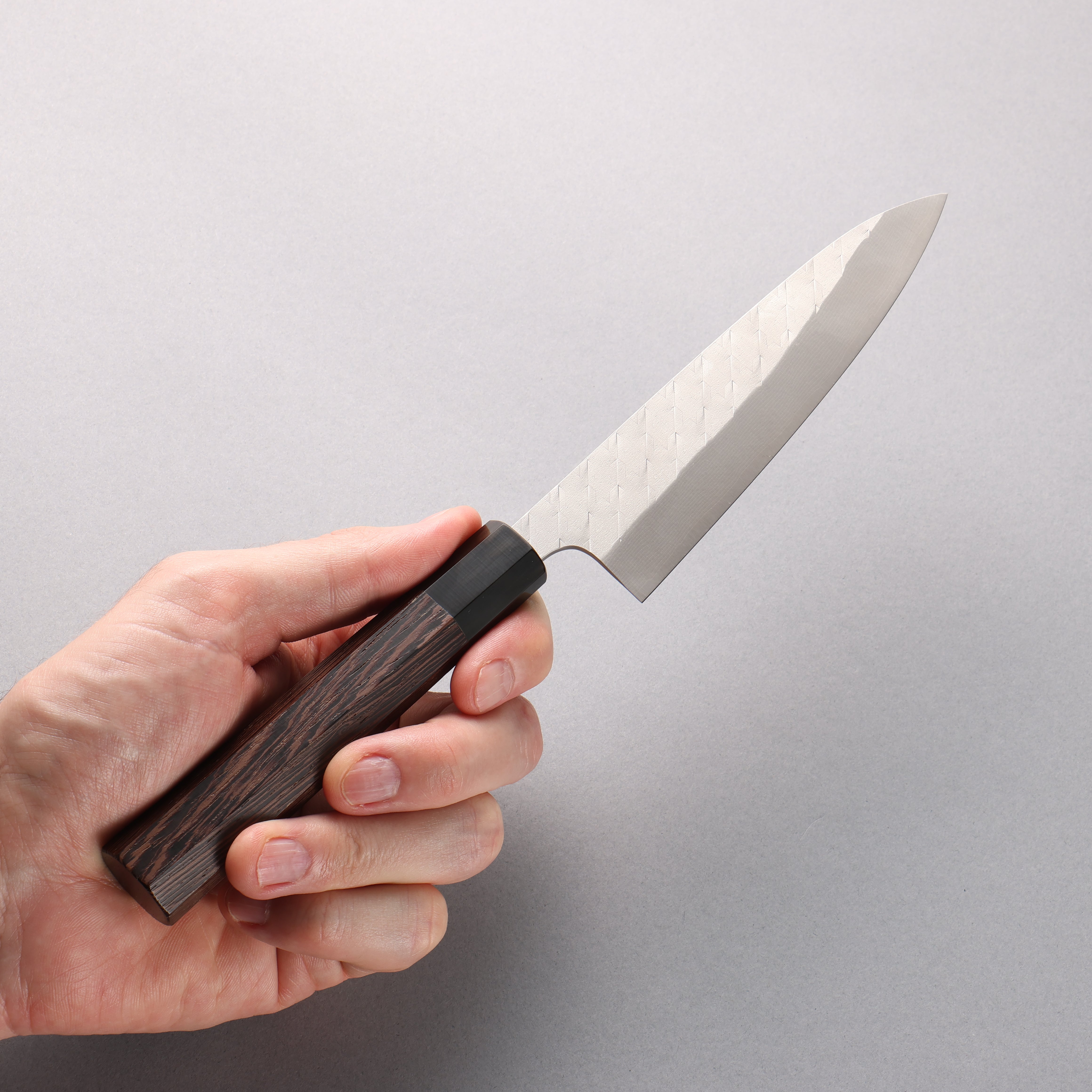Shungo Ogata SPG STRIX Hammered Damascus Petty-Utility 135mm Wenge (ferrule: Black Buffalo Horn) Handle - Japanny - Best Japanese Knife