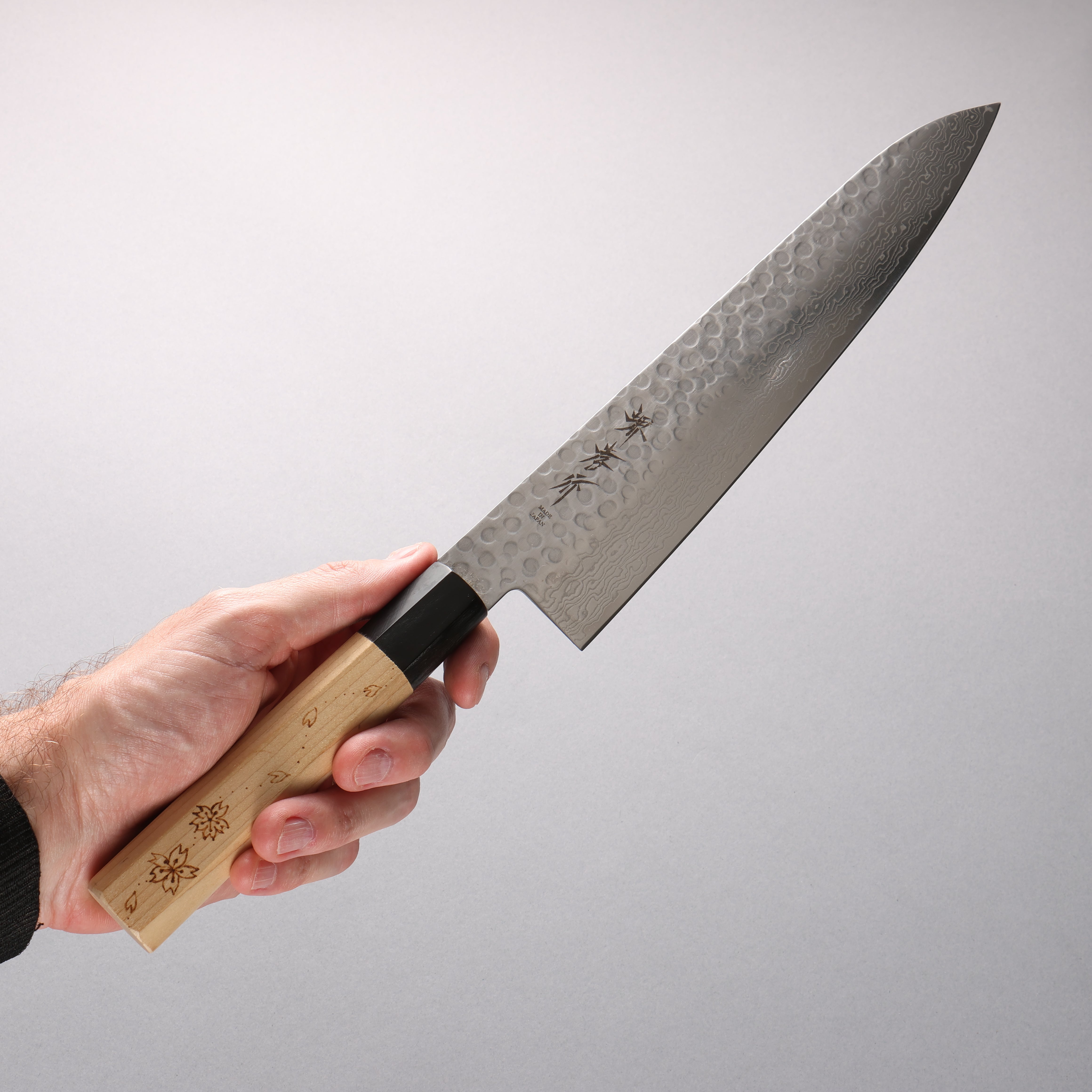 Sakai Takayuki VG10 33 Layer Damascus Gyuto 240mm Engraved Magnolia Handle - Japanny - Best Japanese Knife