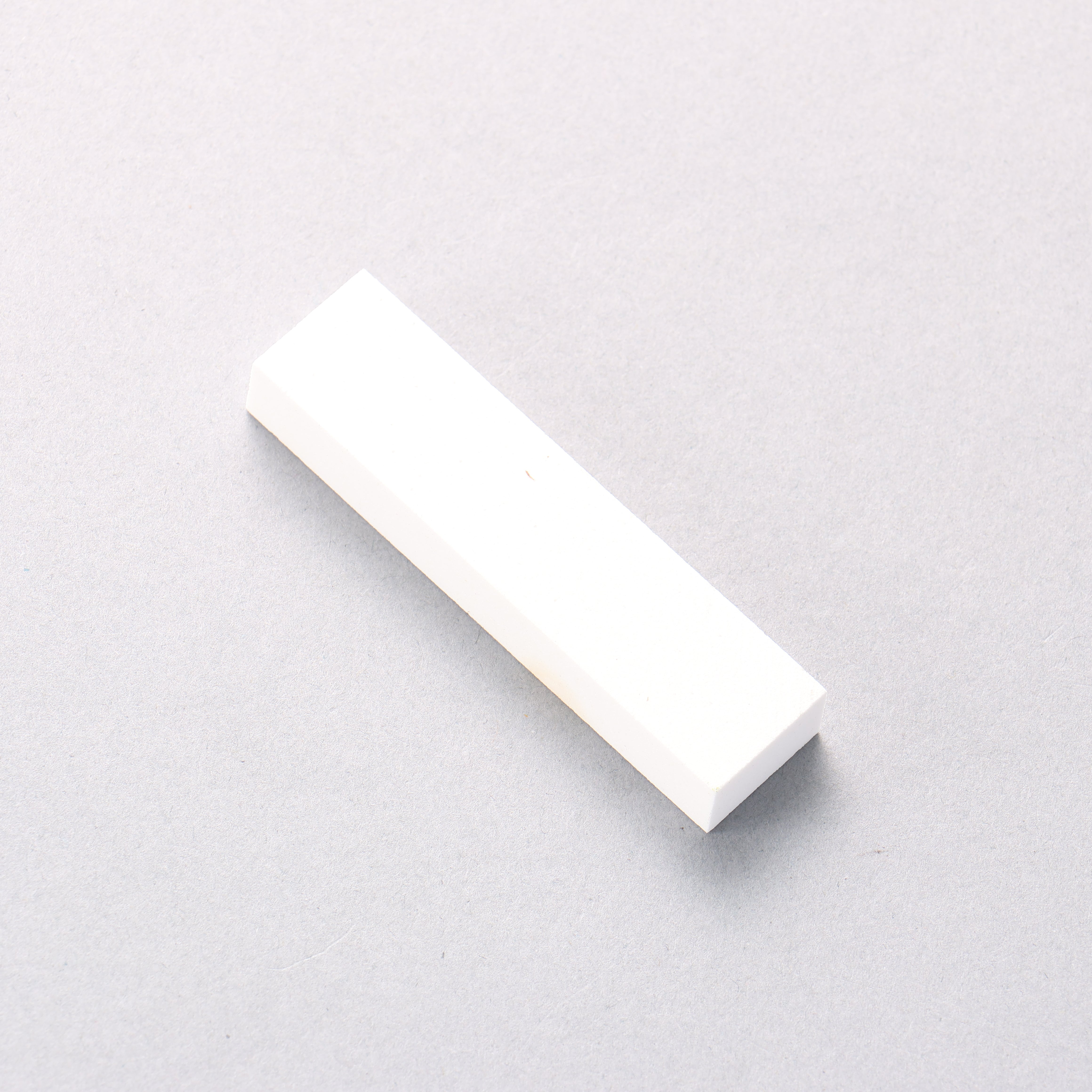 Suehiro CERAX 8080 Ceramic Fine Sharpening Stone with Plastic Base - #8000