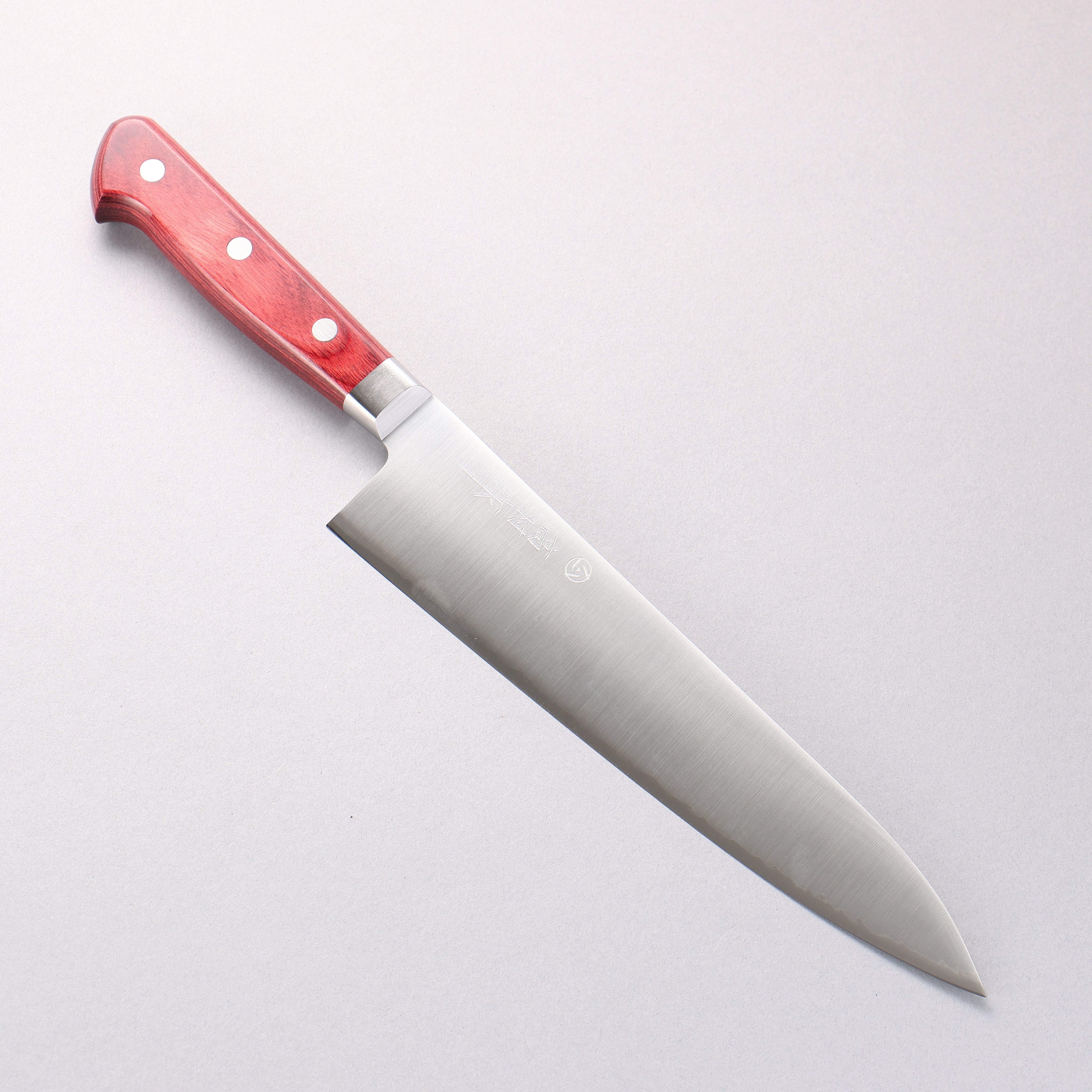 Couteaux Takamura SG2 Gyuto 210mm avec manche en bois rouge Pakka