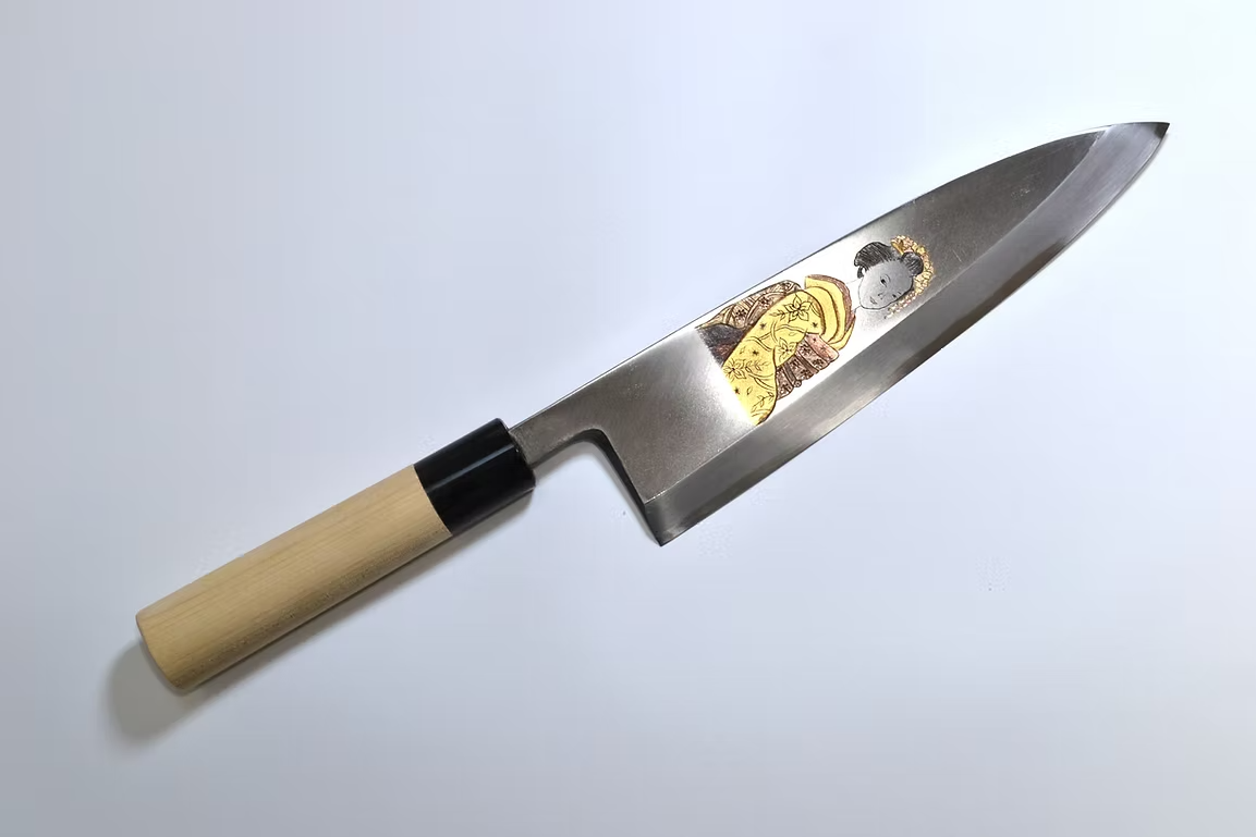 Sakai Takayuki Metal Decorated Engraving by Kubota Geisha White Steel Kasumitogi Deba 240mm Magnolia (Ferrule: Water Buffalo Horn) Handle - Japanny - Best Japanese Knife