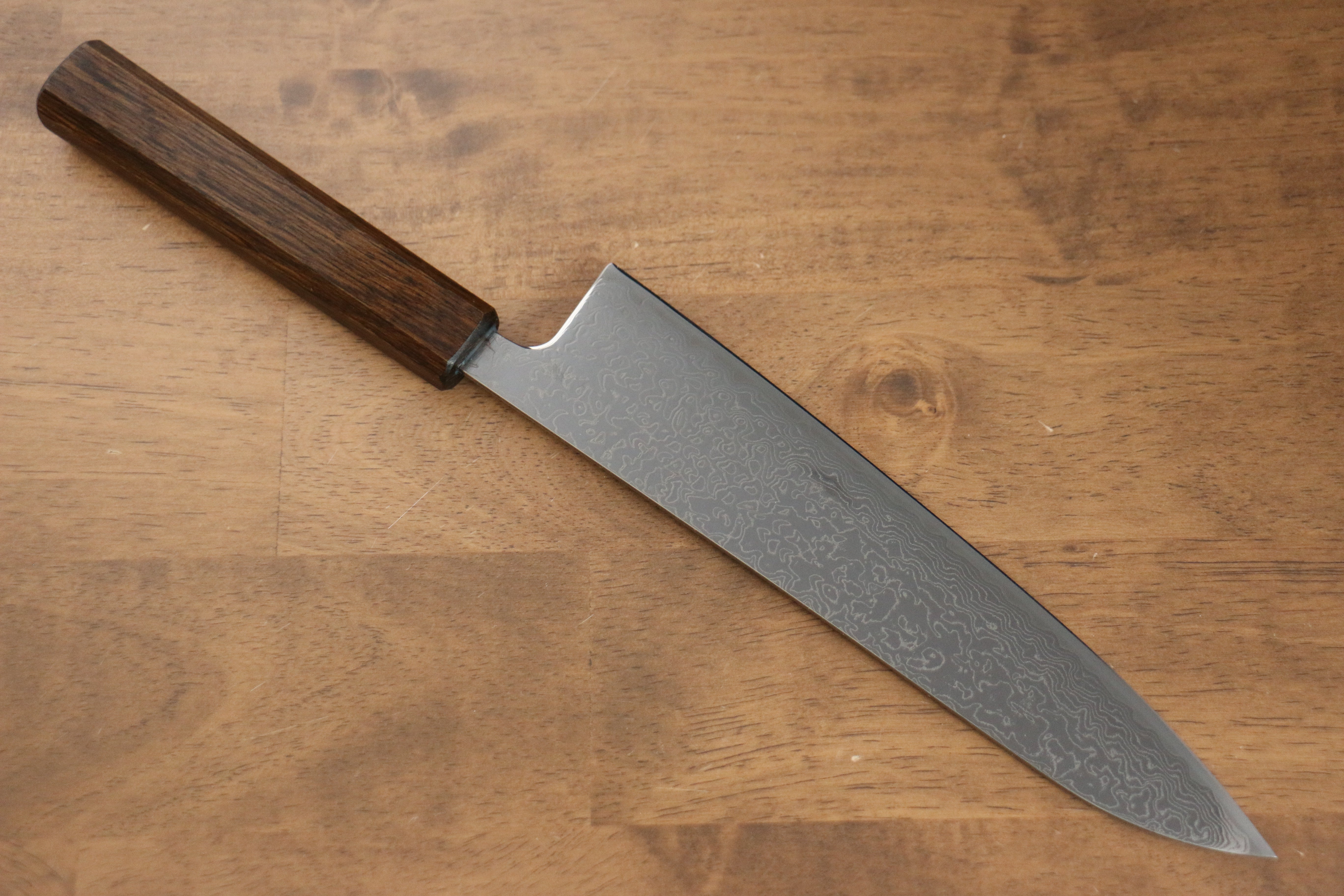 Seisuke VG10 Mirrored Finish Damascus Gyuto 210mm Oak Handle - Japanny - Best Japanese Knife