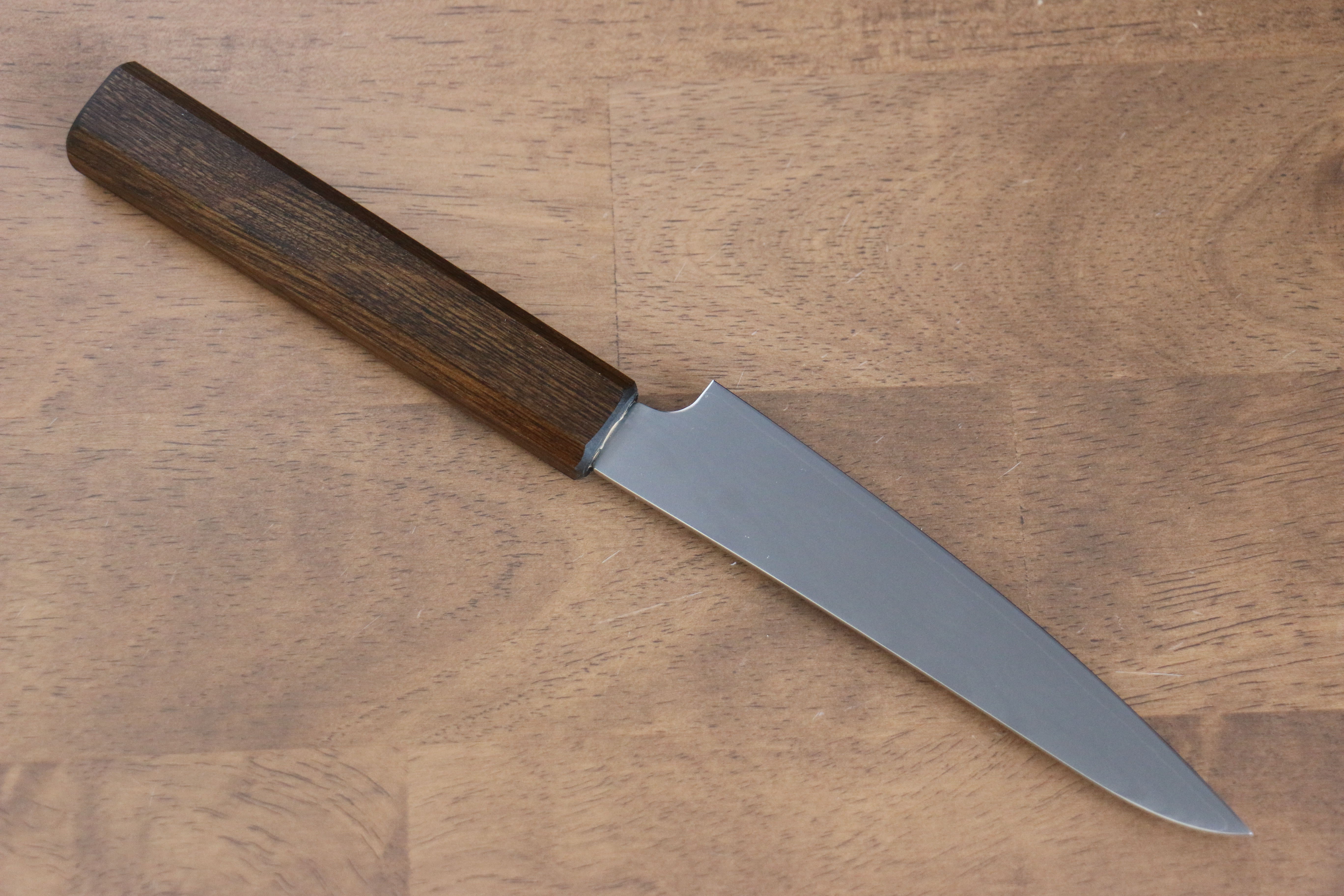 Seisuke VG10 63 Layer Damascus Petty-Utility 130mm Oak Handle - Japanny - Best Japanese Knife