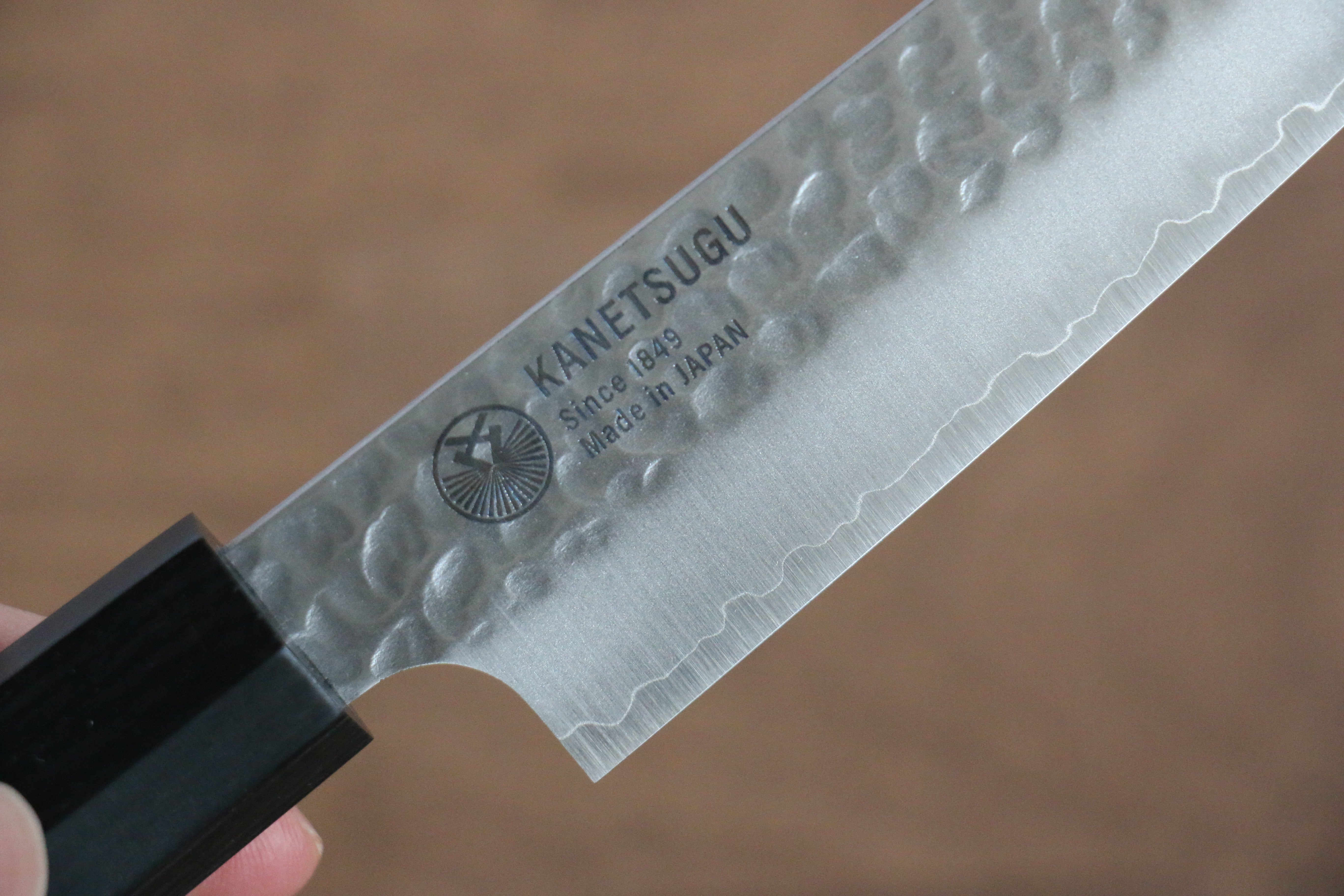 Seki Kanetsugu Heptagon Wood VG10 Hammered Petty-Utility 150mm Pakka wood (heptagonal) Handle - Japanny - Best Japanese Knife